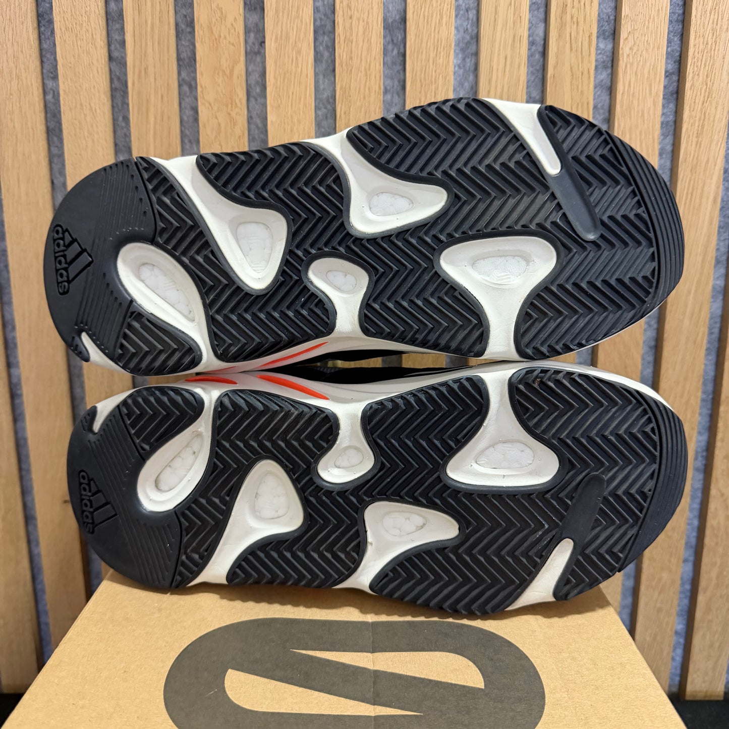 adidas Yeezy Boost 700 'Wave Runner' (PRE-OWNED)