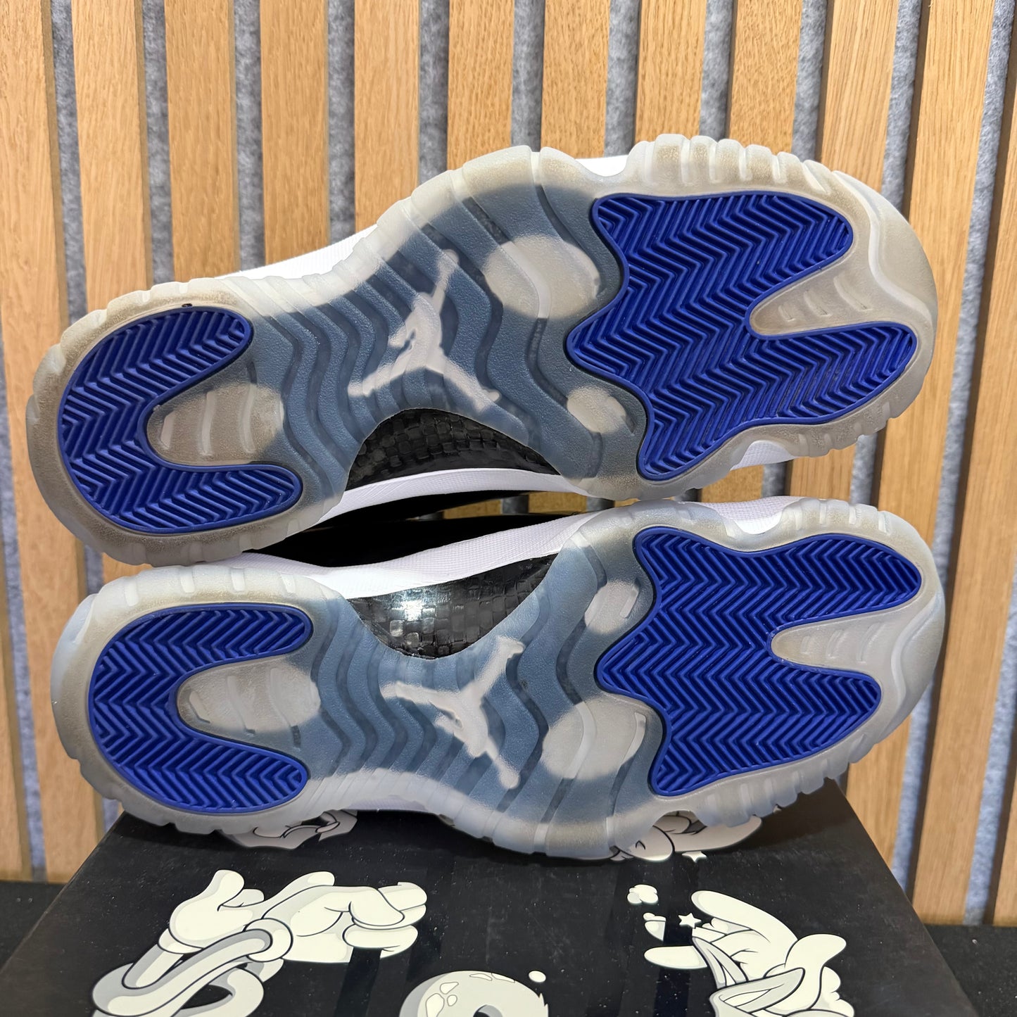 Air Jordan 11 Retro 'Space Jam' (2016) (PRE-OWNED)