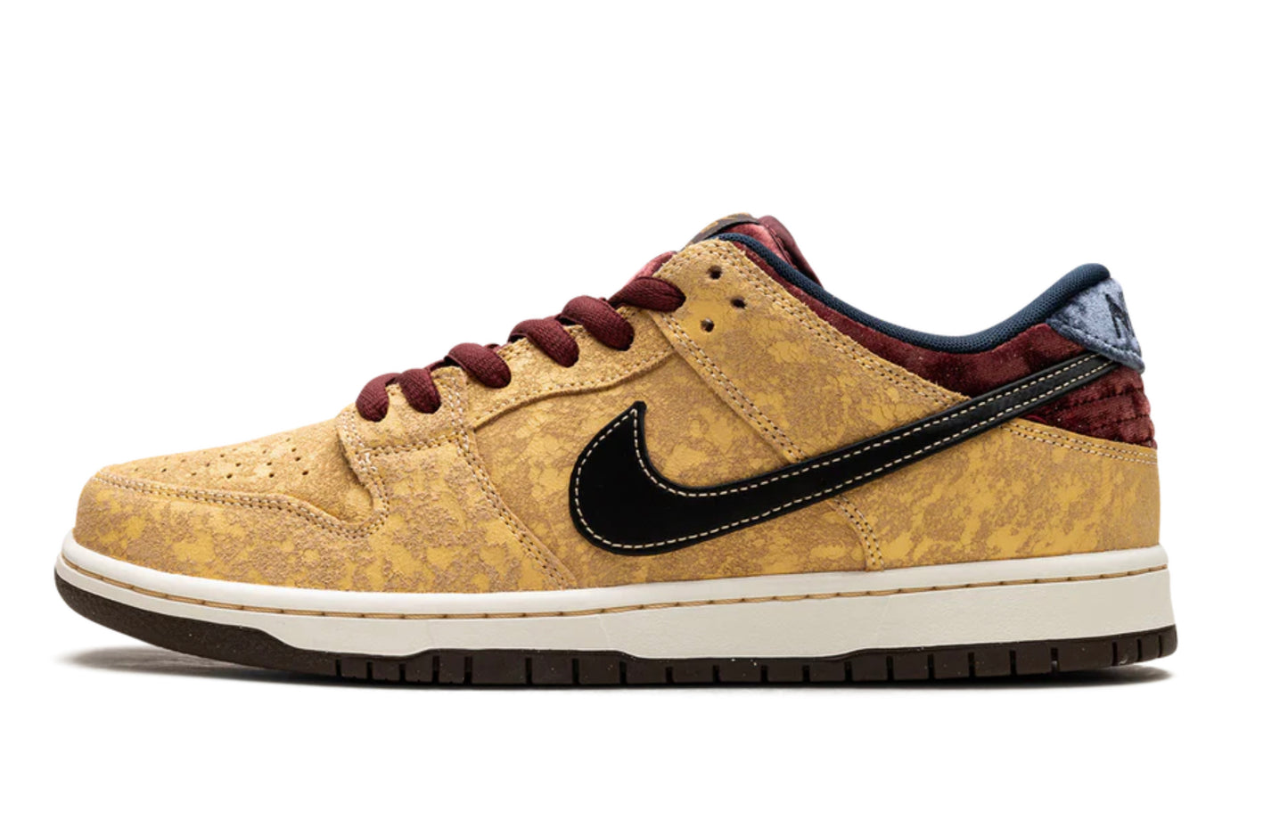 Nike SB Dunk Low 'City of Cinema'