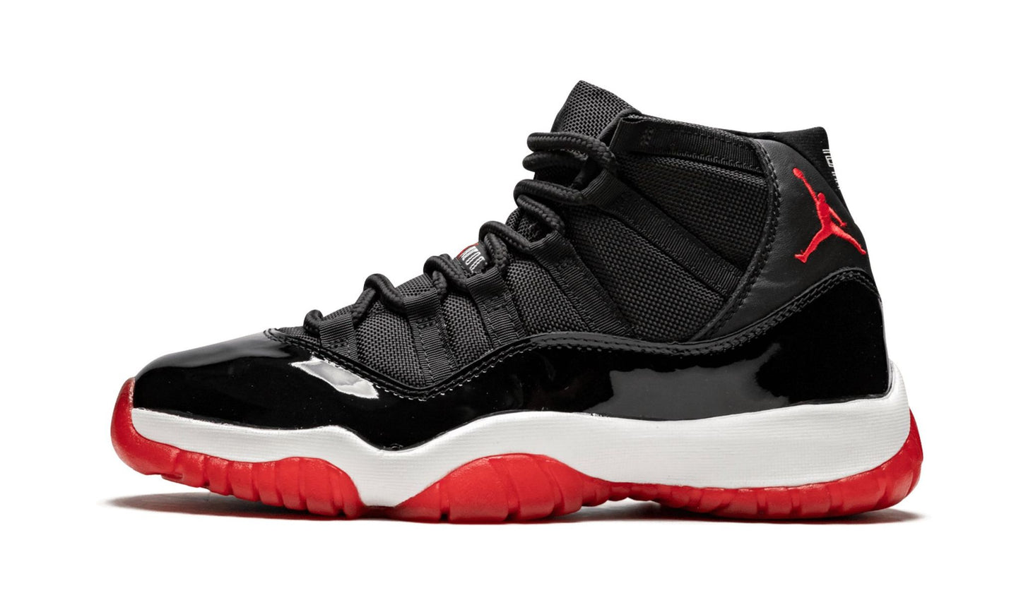 Air Jordan 11 Retro 'Bred' (2001) (PRE-OWNED)