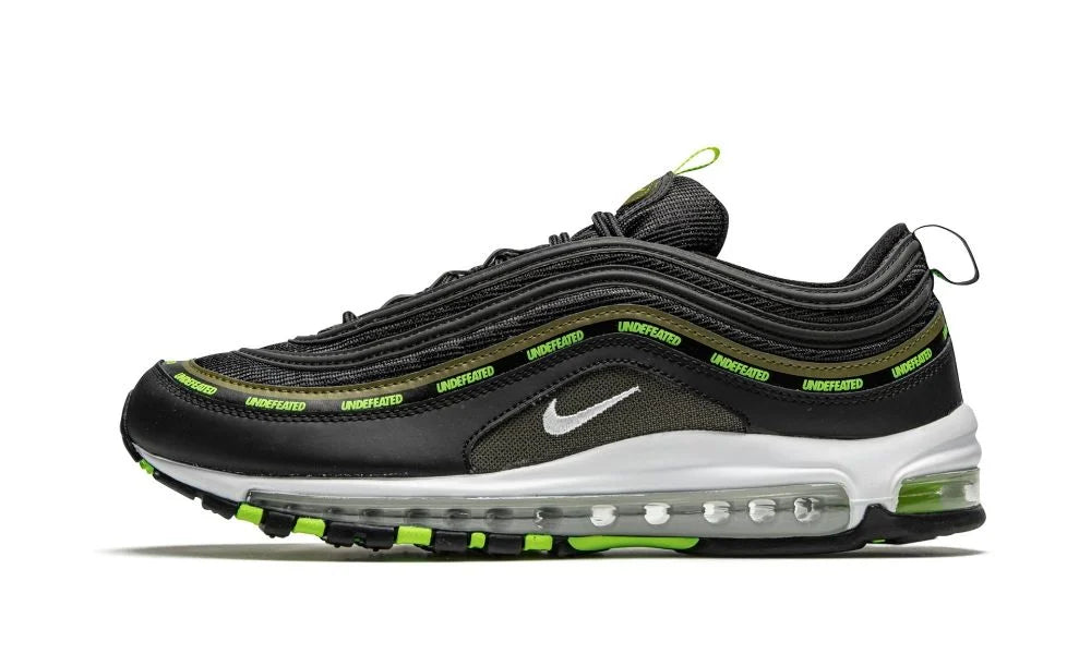 Air max outlet 97 volt white