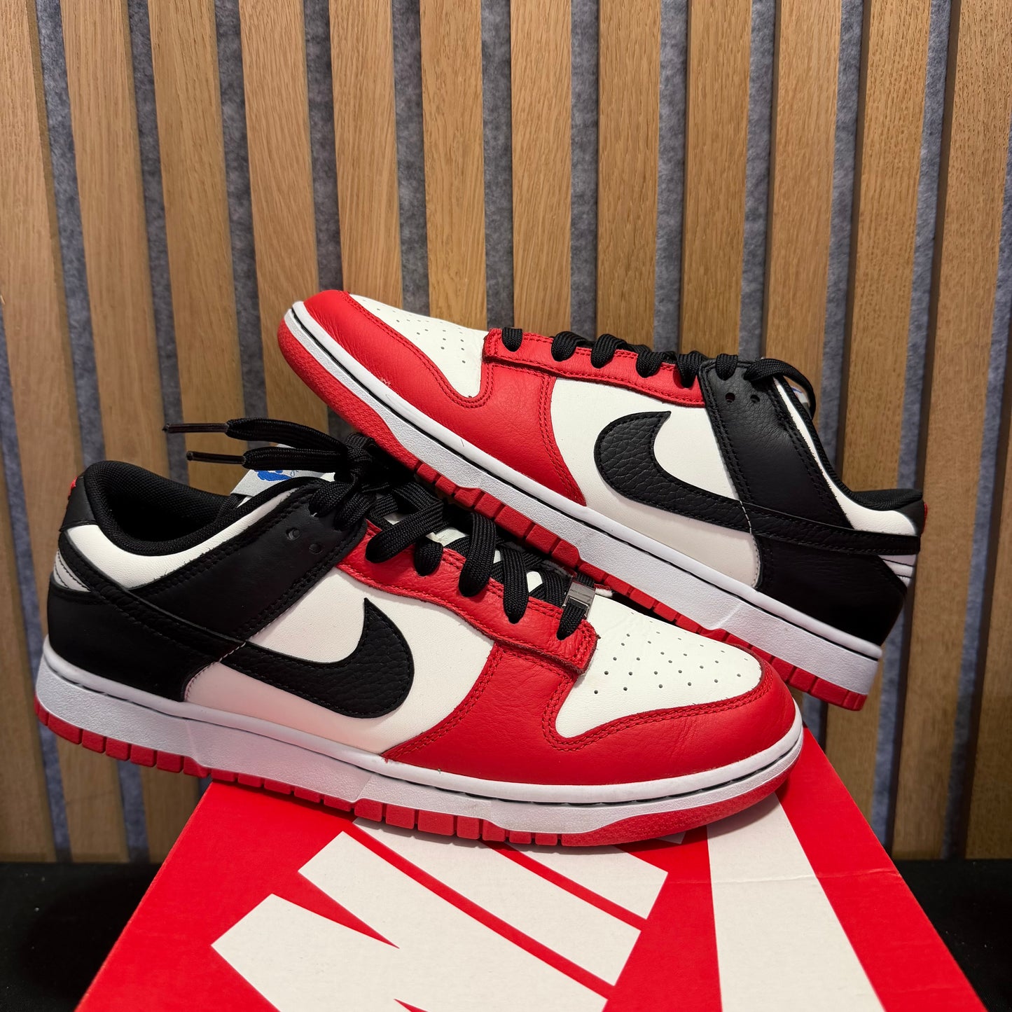 Nike Dunk Low EMB 'NBA 75th Anniversary Chicago '(PRE-OWNED)