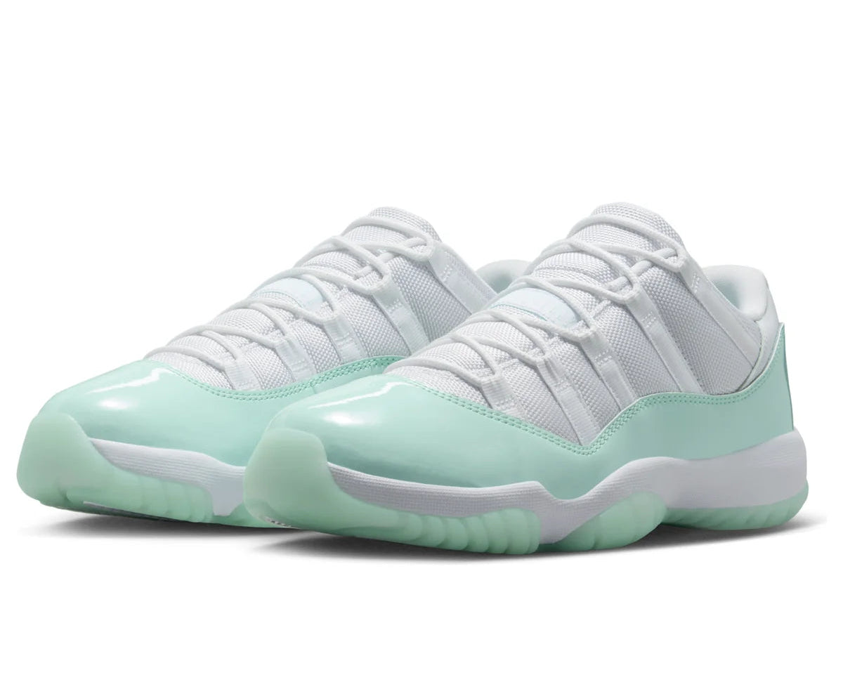 Air Jordan 11 Retro Low 'Igloo' (W)