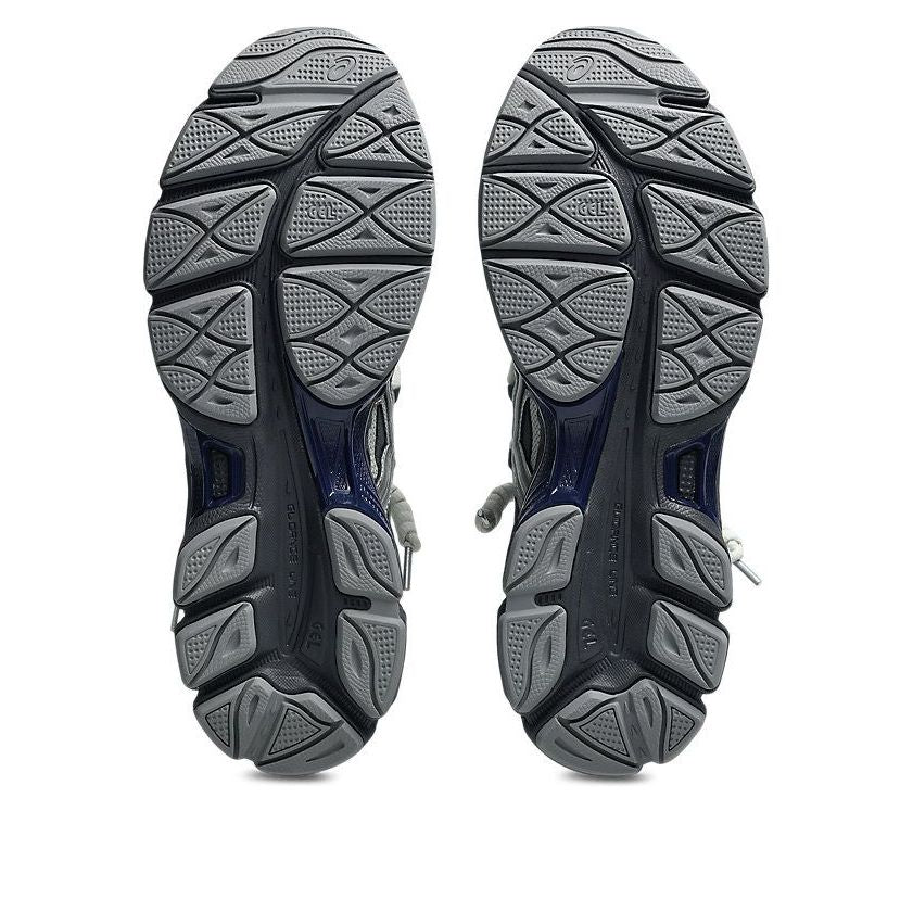 TOGA × Asics Gel-Cumulus 16 TG 'Grey Black Pure Silver' – Reborn.
