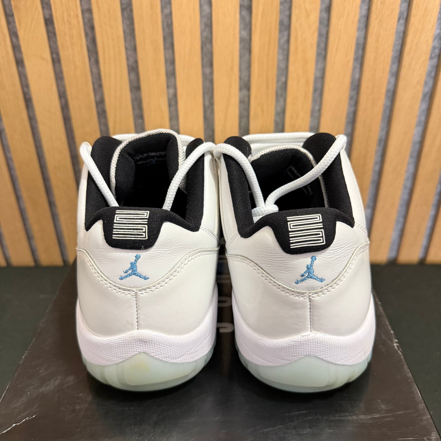 Air Jordan 11 Retro Low 'Legend Blue' (PRE-OWNED)