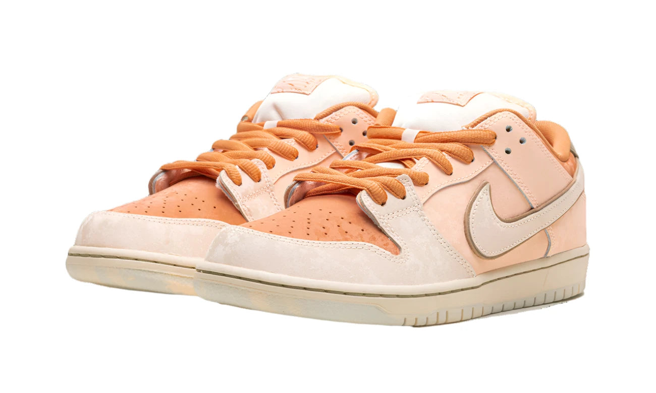 Trocadero Gardens Nike Sb Dunk Low Pearl Orange Nike SB Dunk Low