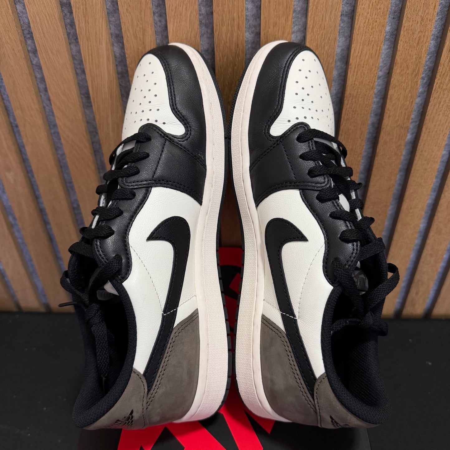 Air Jordan 1 Retro Low OG 'Mocha' (PRE-OWNED)