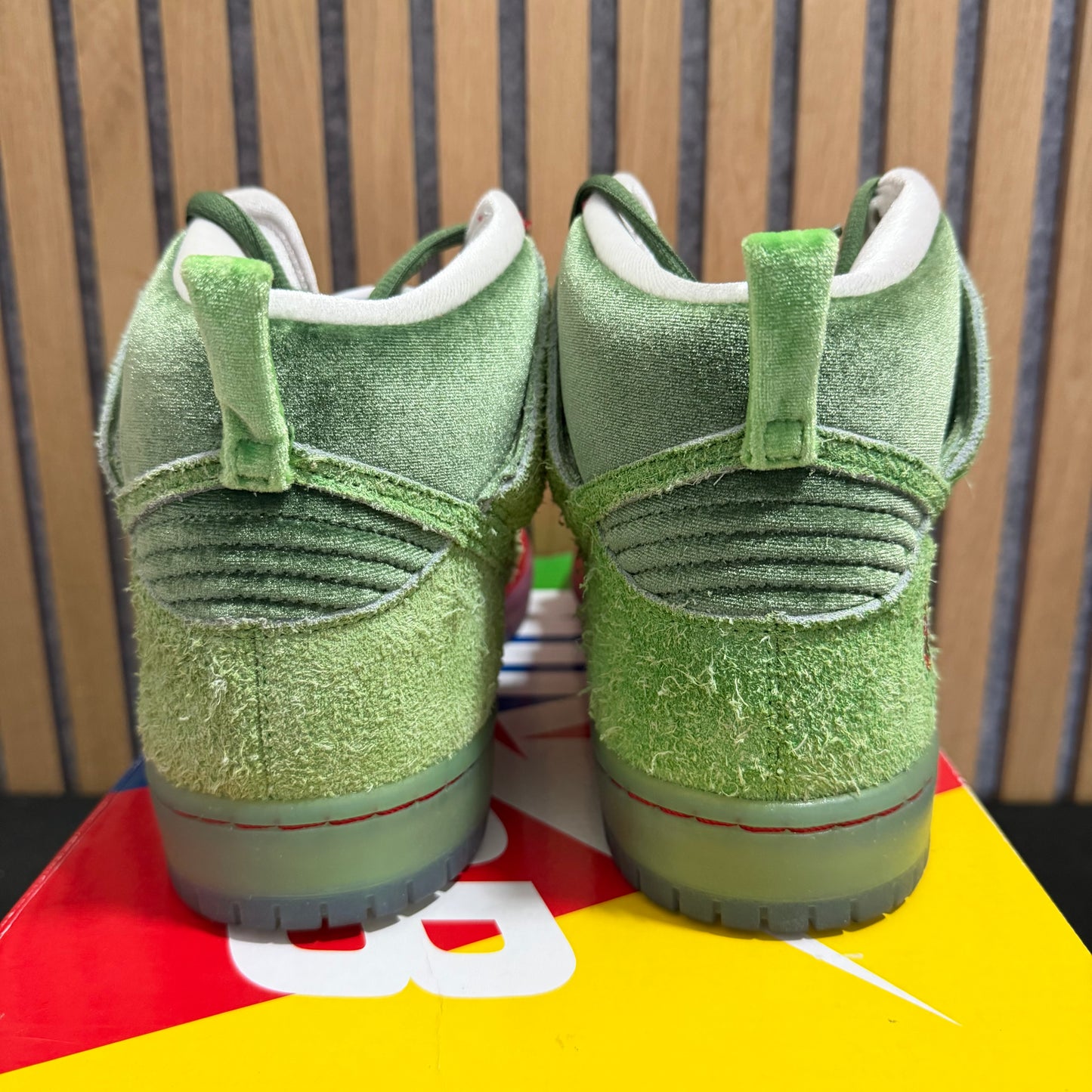 Nike SB Dunk High 'Strawberry Cough' (PRE-OWNED)