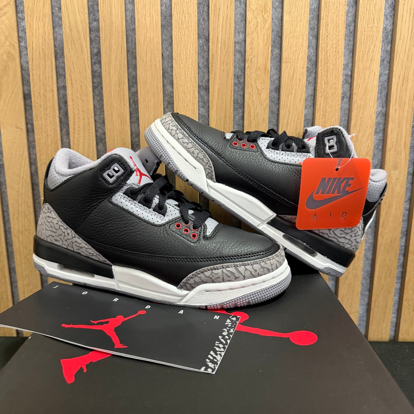 Air Jordan 3 Retro 'Black Cement' (2024) (GS) (PRE-OWNED)