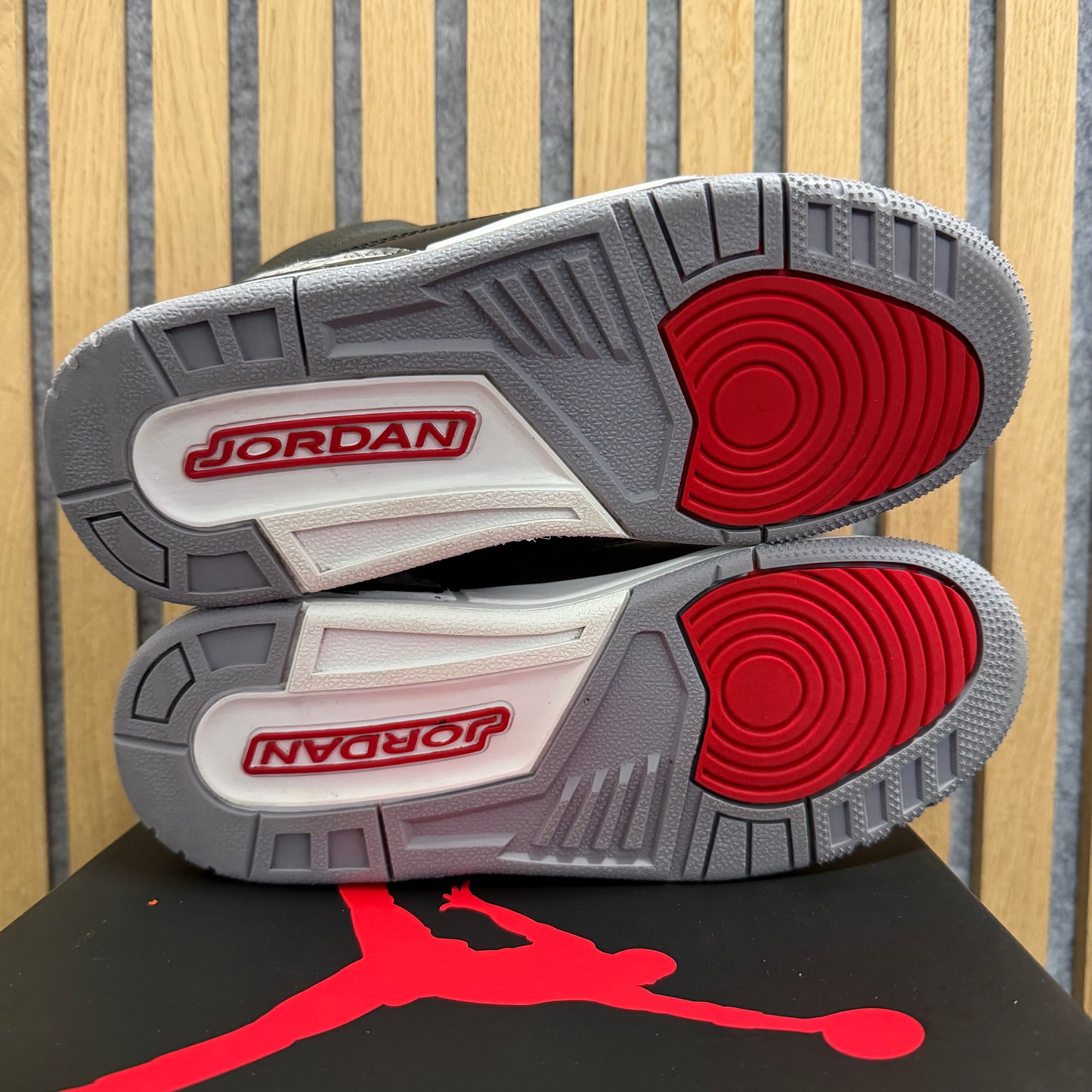 Air Jordan 3 Retro 'Black Cement' (2024) (GS) (PRE-OWNED)