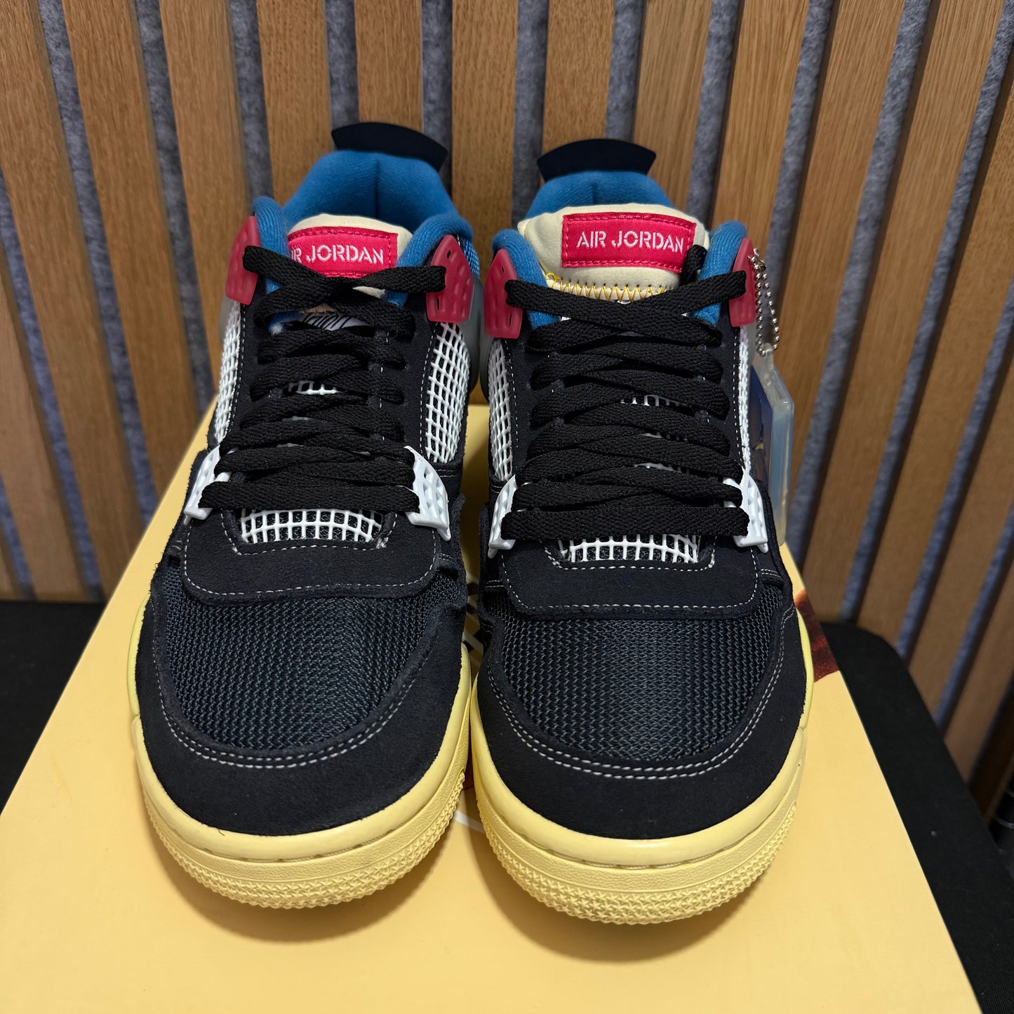 Air Jordan 4 Retro 'Union LA - Off Noir' (PRE-OWNED)