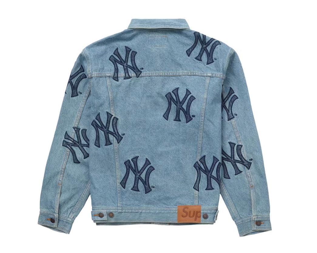 Supreme x New York Yankees Denim Trucker Jacket (FW21) – Reborn.