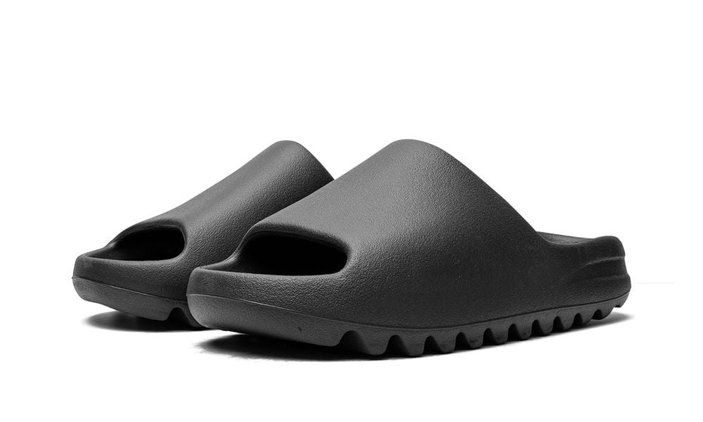 adidas Yeezy Slide 'Onyx' (2022/2023) Reborn. adidas Yeezy Slide 'Onyx' (2022/2023) Reborn.