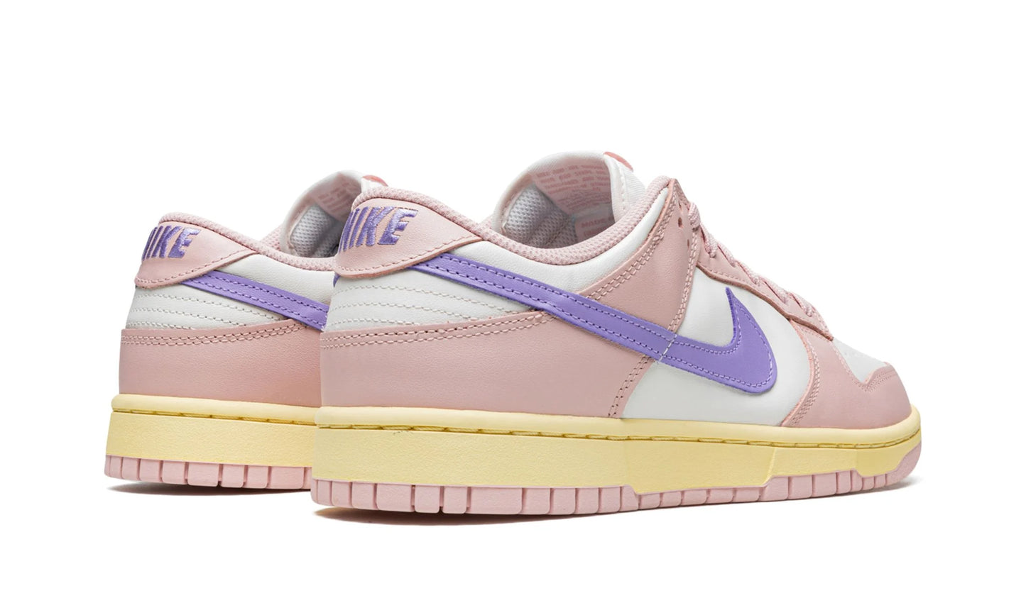 Nike Dunk Low 'Pink Oxford' (W)