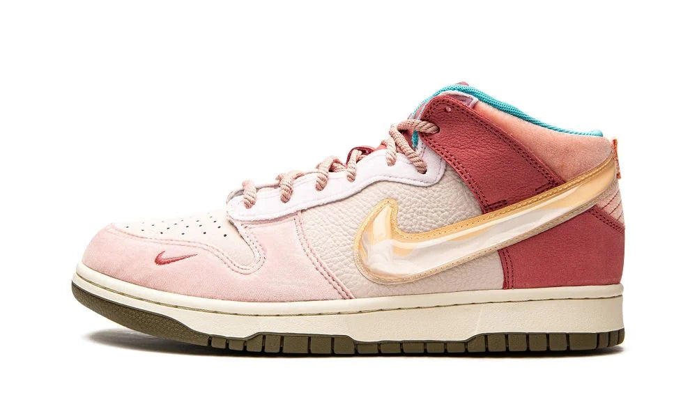 Nike Dunk Mid 'Social Status Free Lunch - Strawberry Milk'