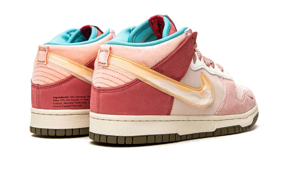 Nike Dunk Mid 'Social Status Free Lunch - Strawberry Milk'