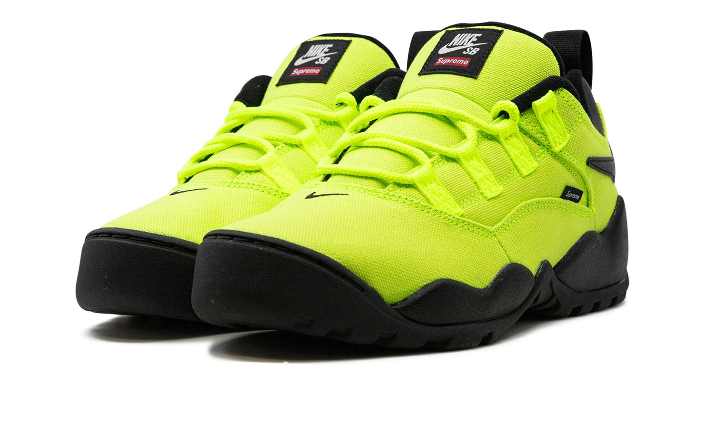 Nike SB Darwin Low 'Supreme - Volt'