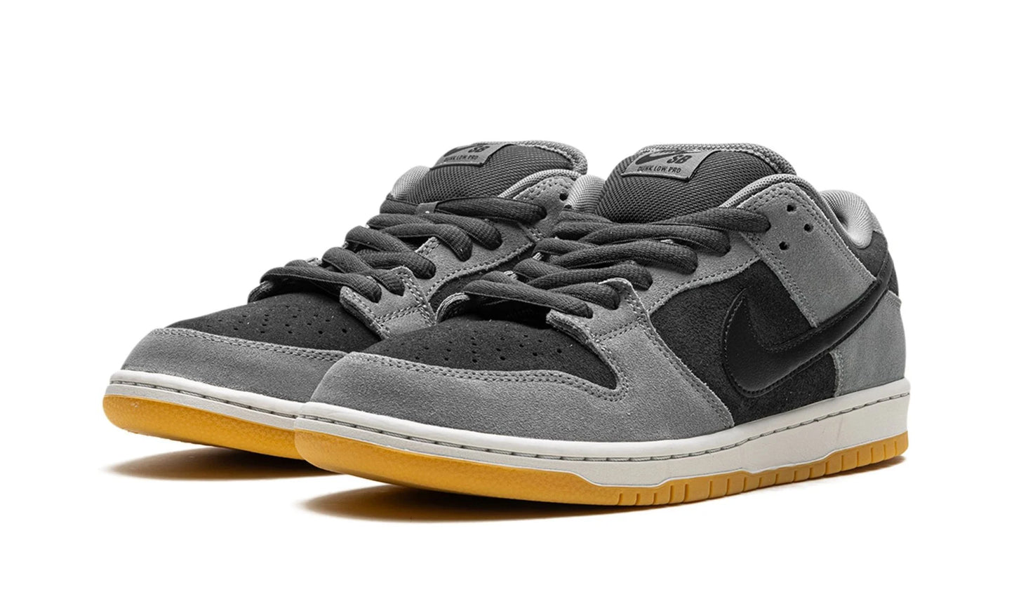 Nike SB Dunk Low 'Dark Smoke Grey'