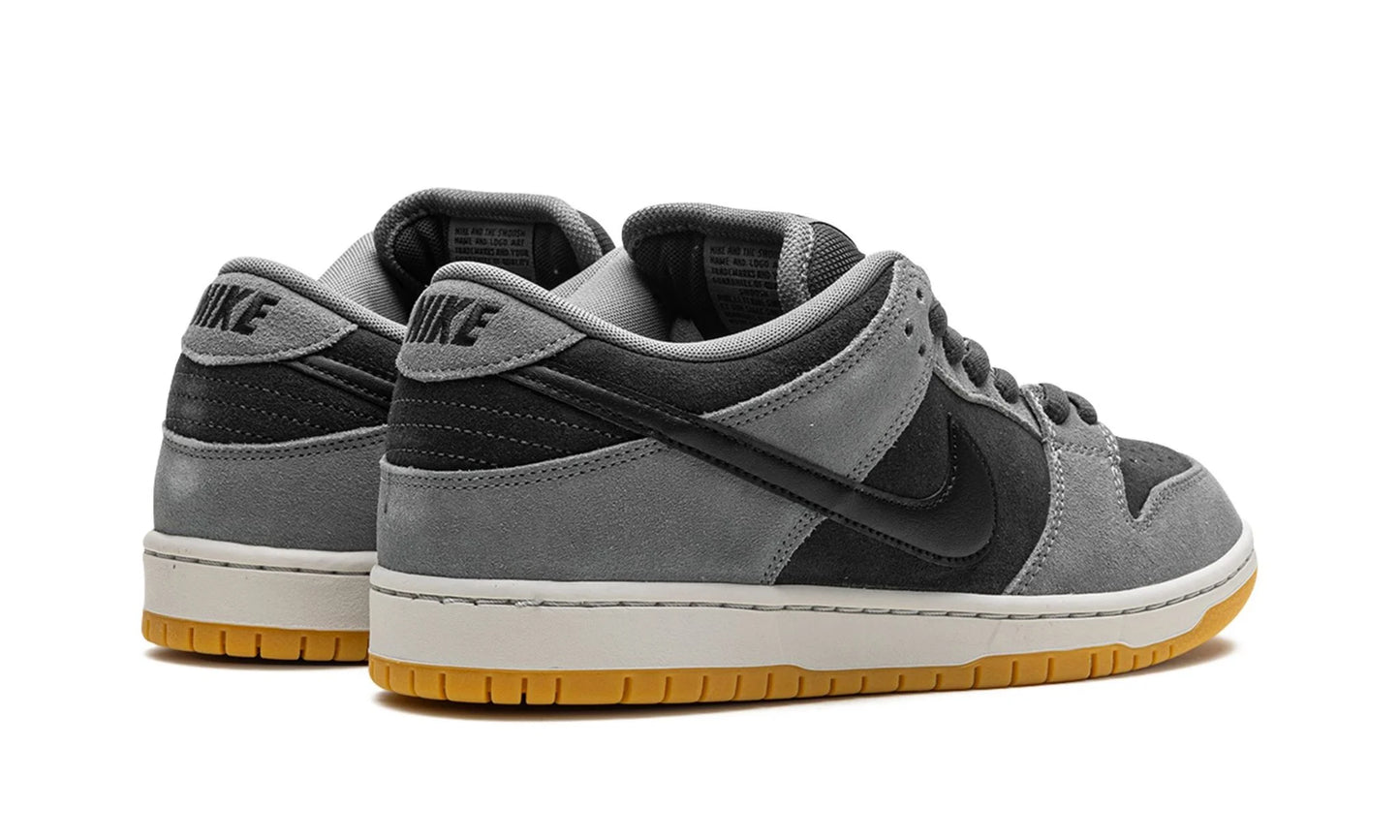 Nike SB Dunk Low 'Dark Smoke Grey'