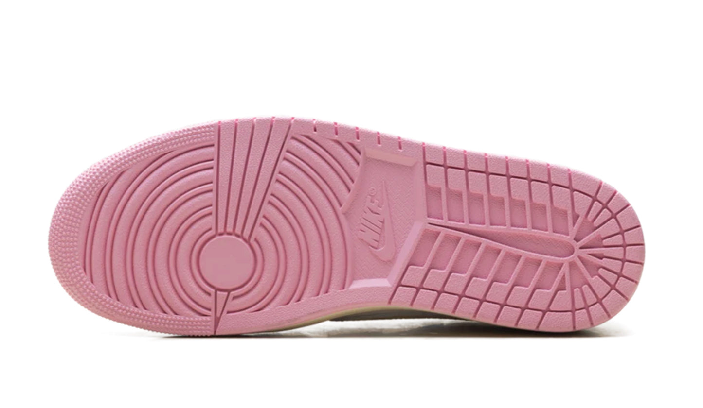 Air Jordan 1 Retro Low OG SP 'Travis Scott - Shy Pink'